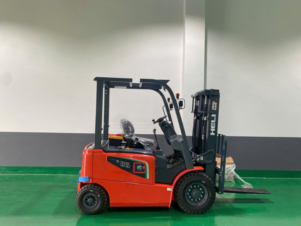 Xe nâng điện Lithium Heli