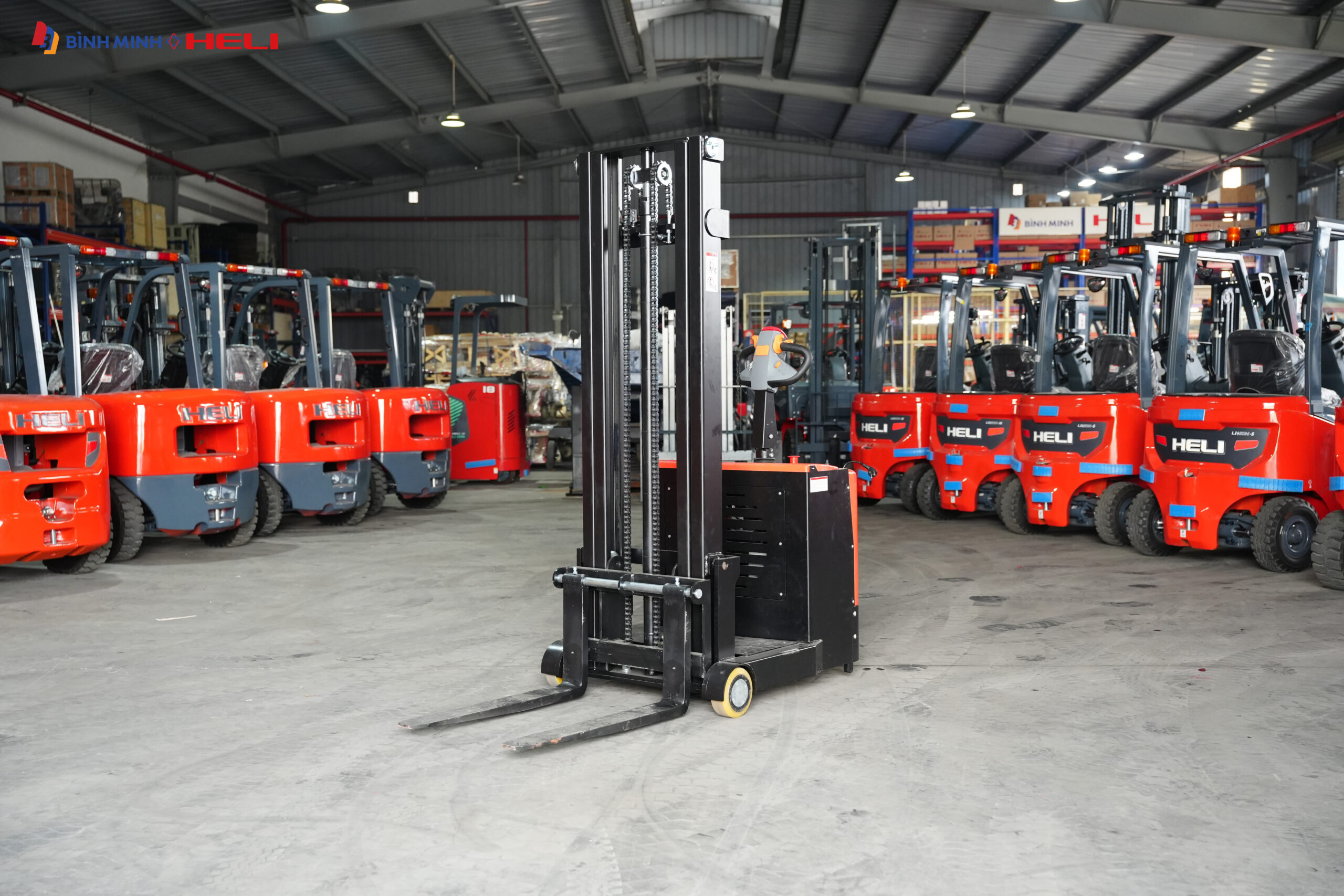 Xe nâng tay điện CPD07-J